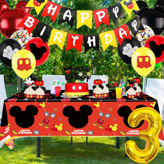 Nyhpar cupcake toppers brighten cupcakes with playful mouse motifs.