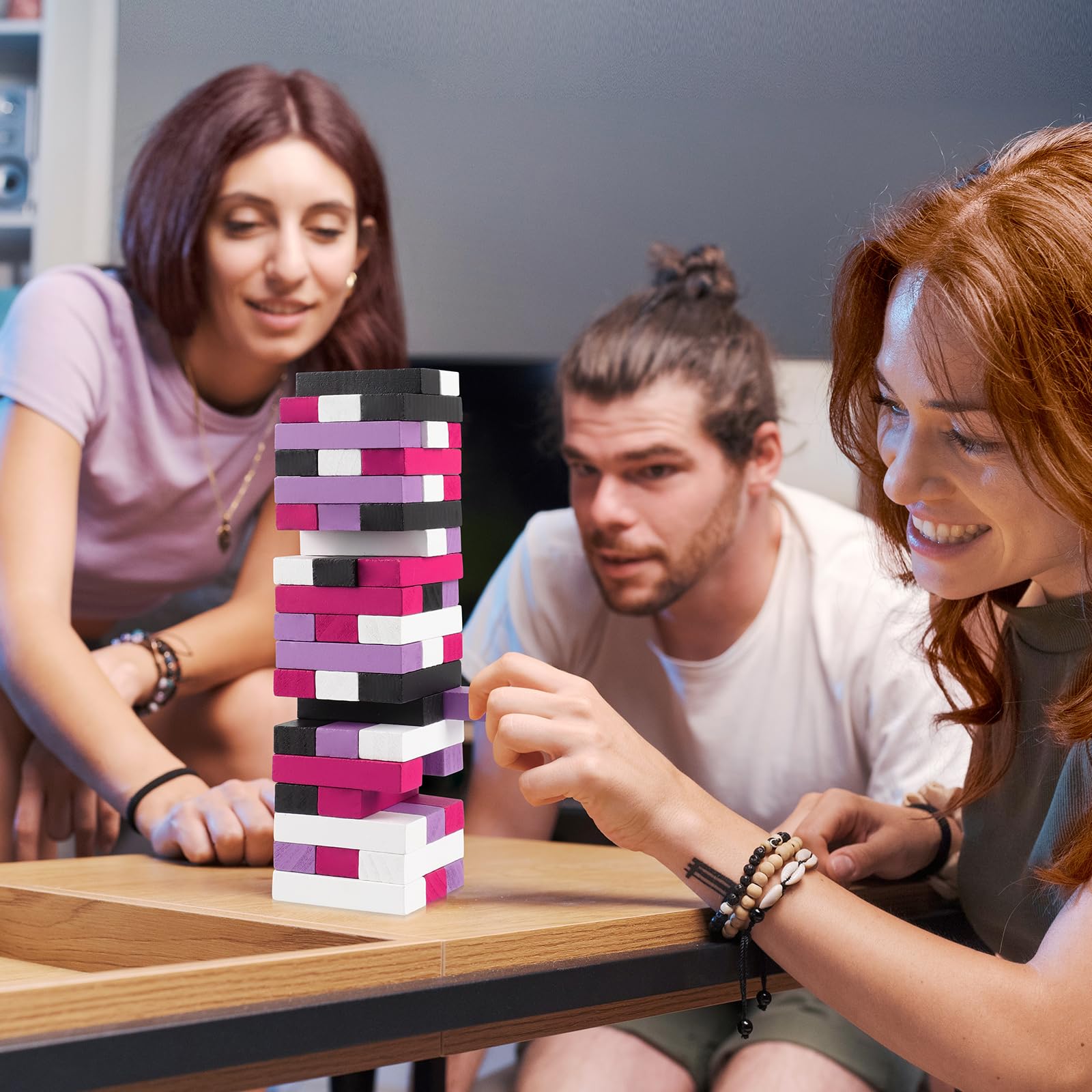 Odewhine storage bag keeps blocks organized for on-the-go play.