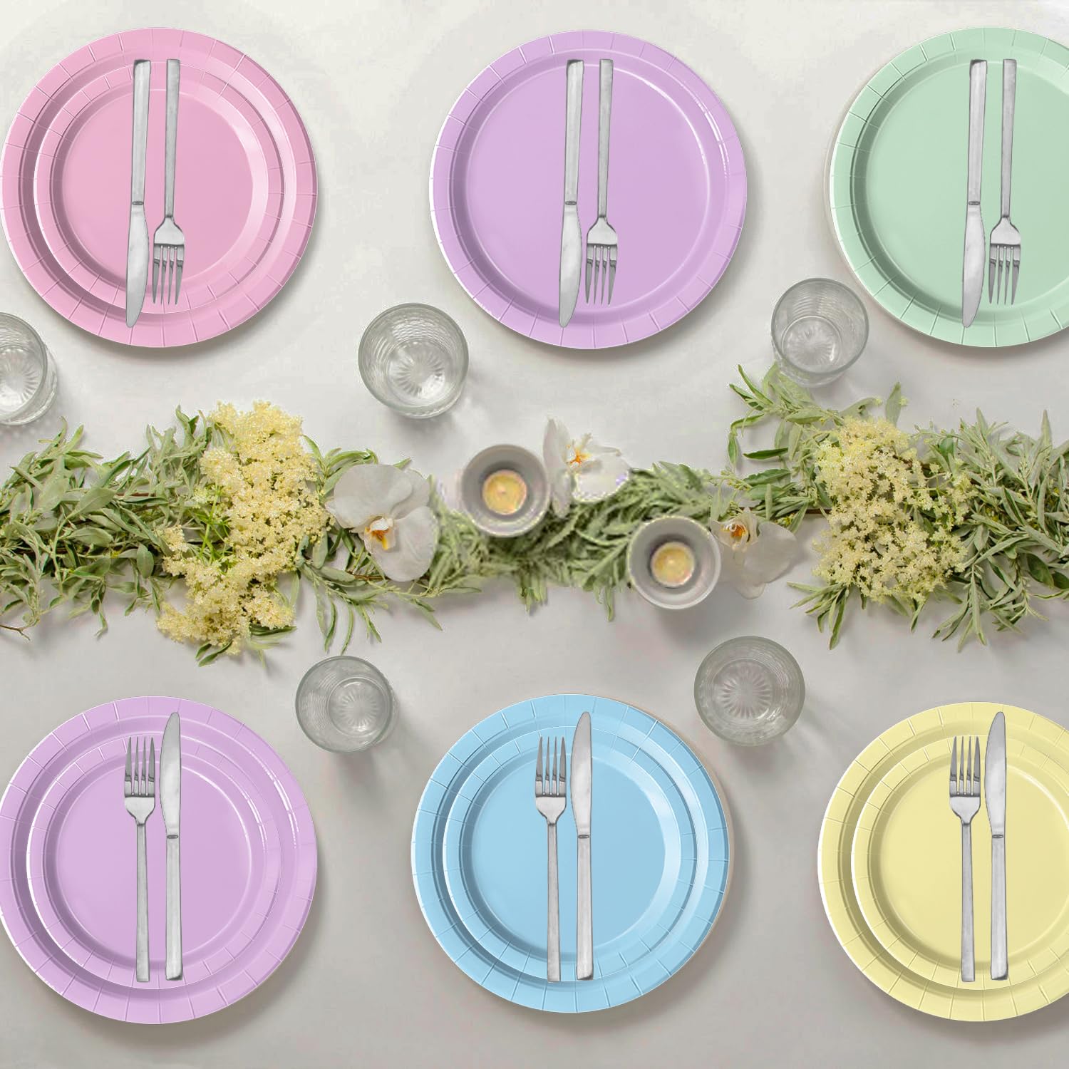 Oigco disposable plates and napkins - convenient cleanup for stress-free hosting.