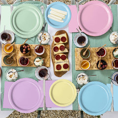 Oigco pastel napkins - soft, coordinating accents that simplify cleanups and table styling.