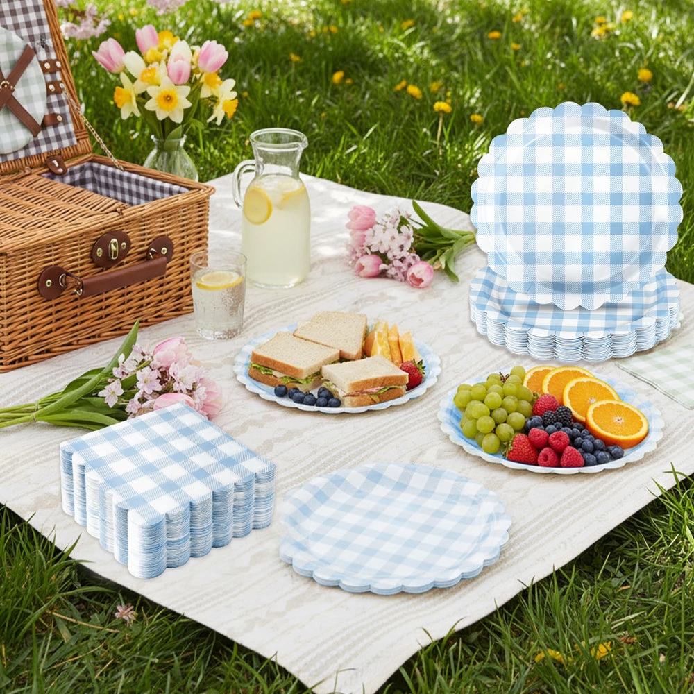 Oigco plates for weddings and parties as stylish disposable solution.