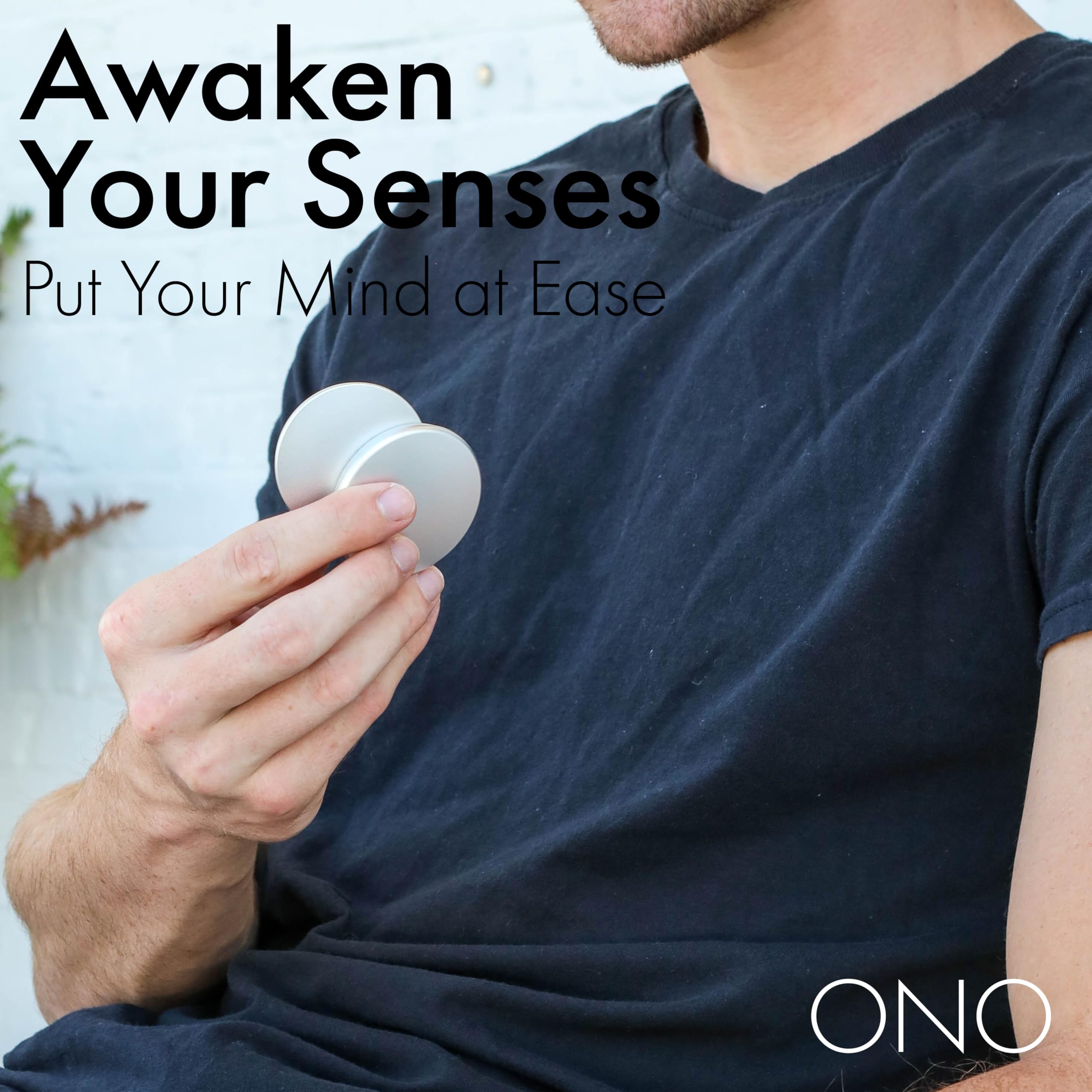 Sliding action in hand with ONO Slider demonstrates smooth movement