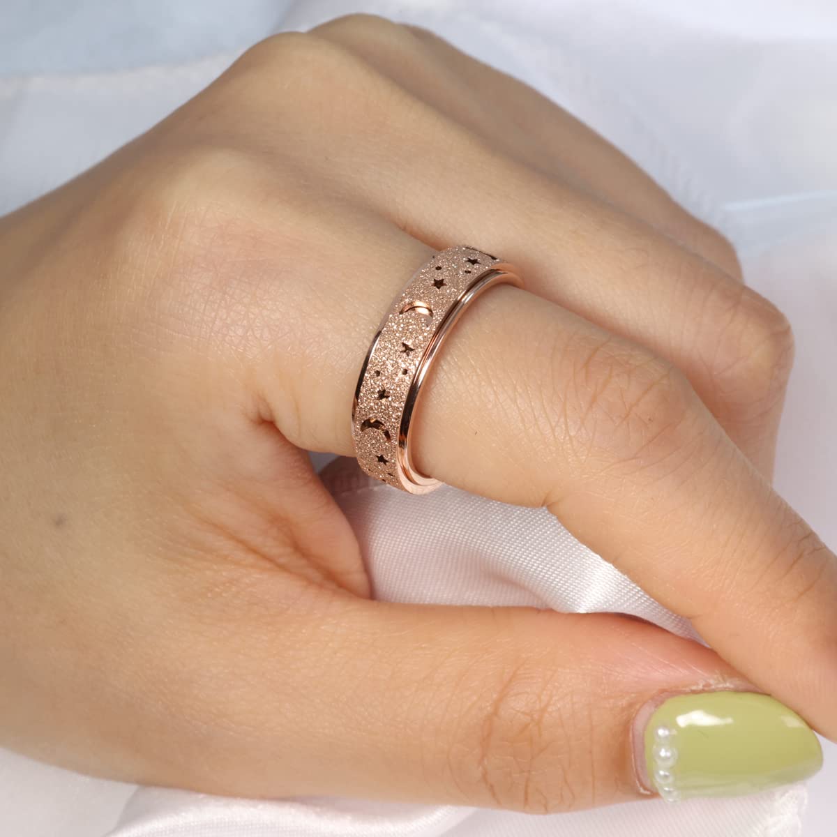 OreilleStar anxiety ring color options in gold silver rose gold for versatile styling
