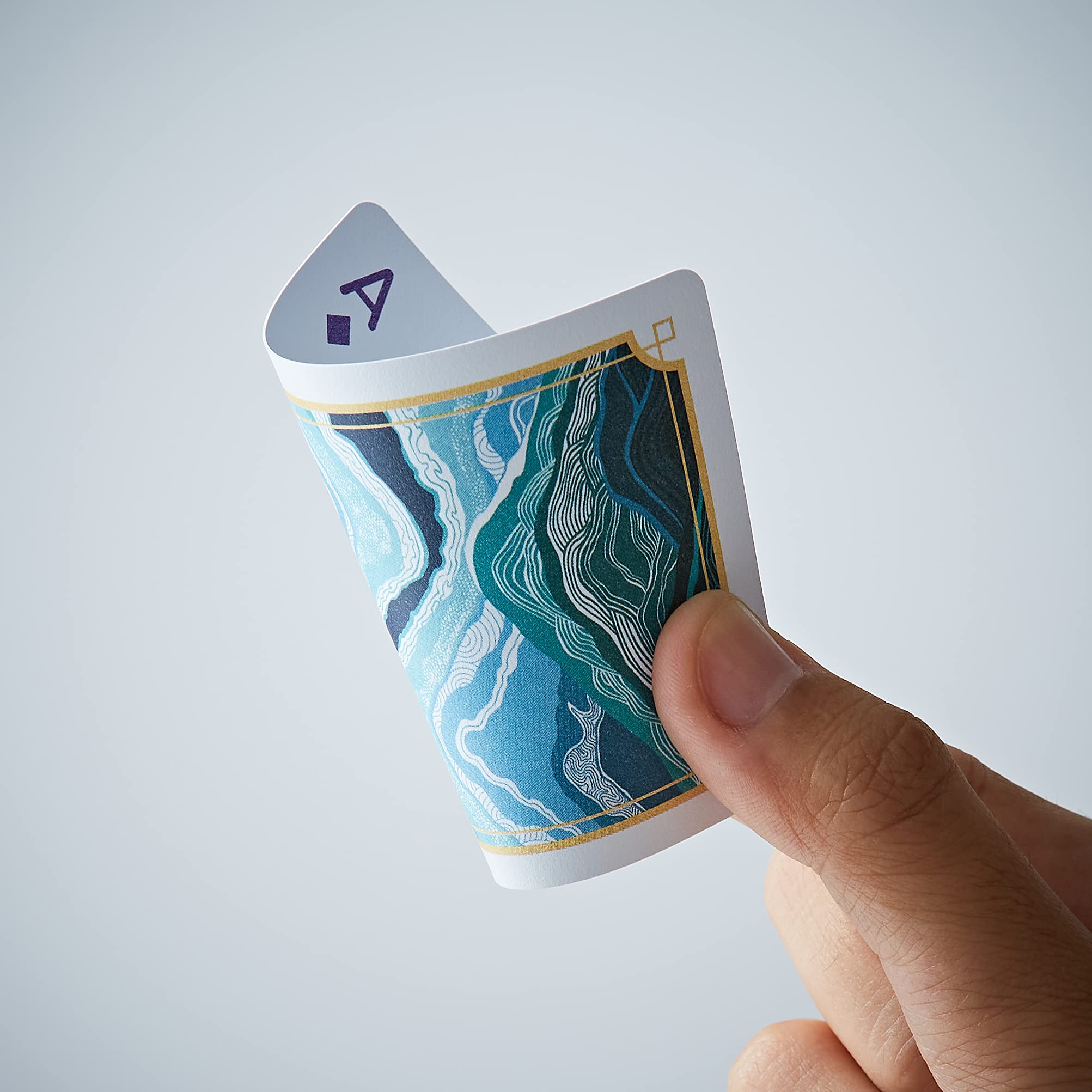 oroora Bohwa card waterproof surface protects cards from spills during play.