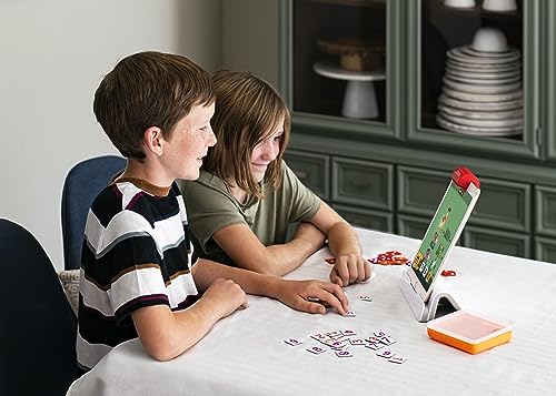 Osmo Words tiles for spelling and vocabulary challenges.