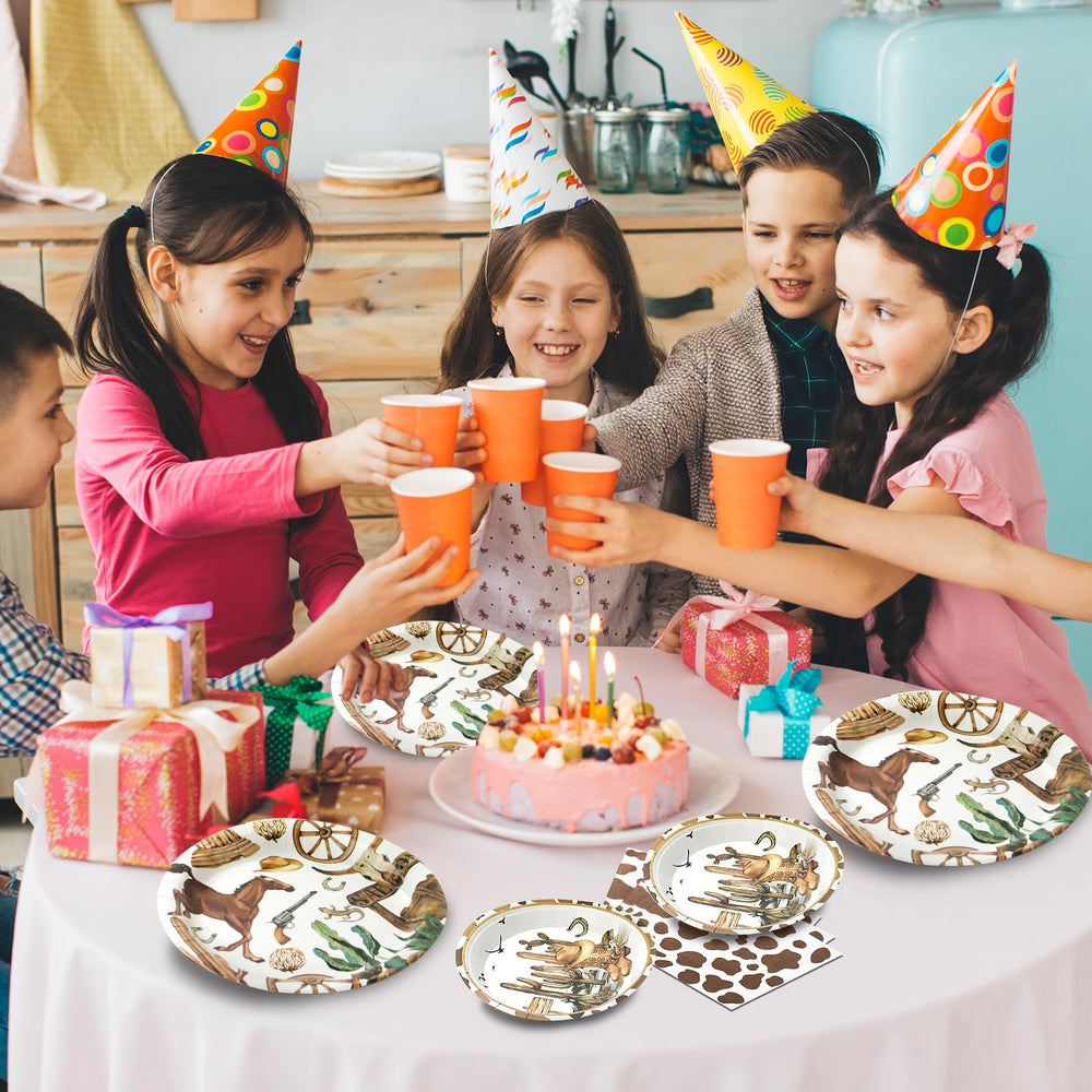 Osonm western decor adds eye-catching vibe to your party