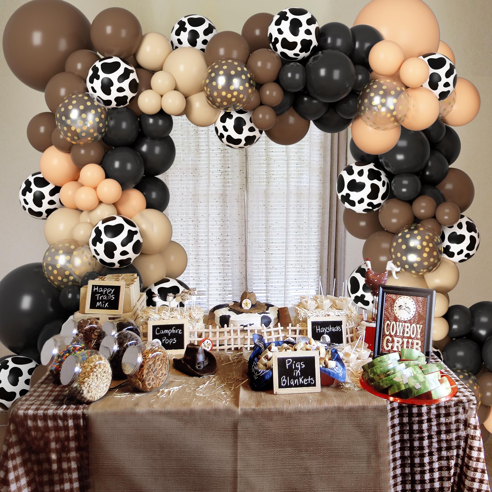 Ouddy Party 5inch balloons in brown nude black enhance texture and depth
