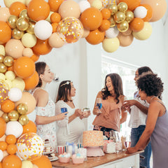 Ouddy Party glue points secure balloon clusters during setup