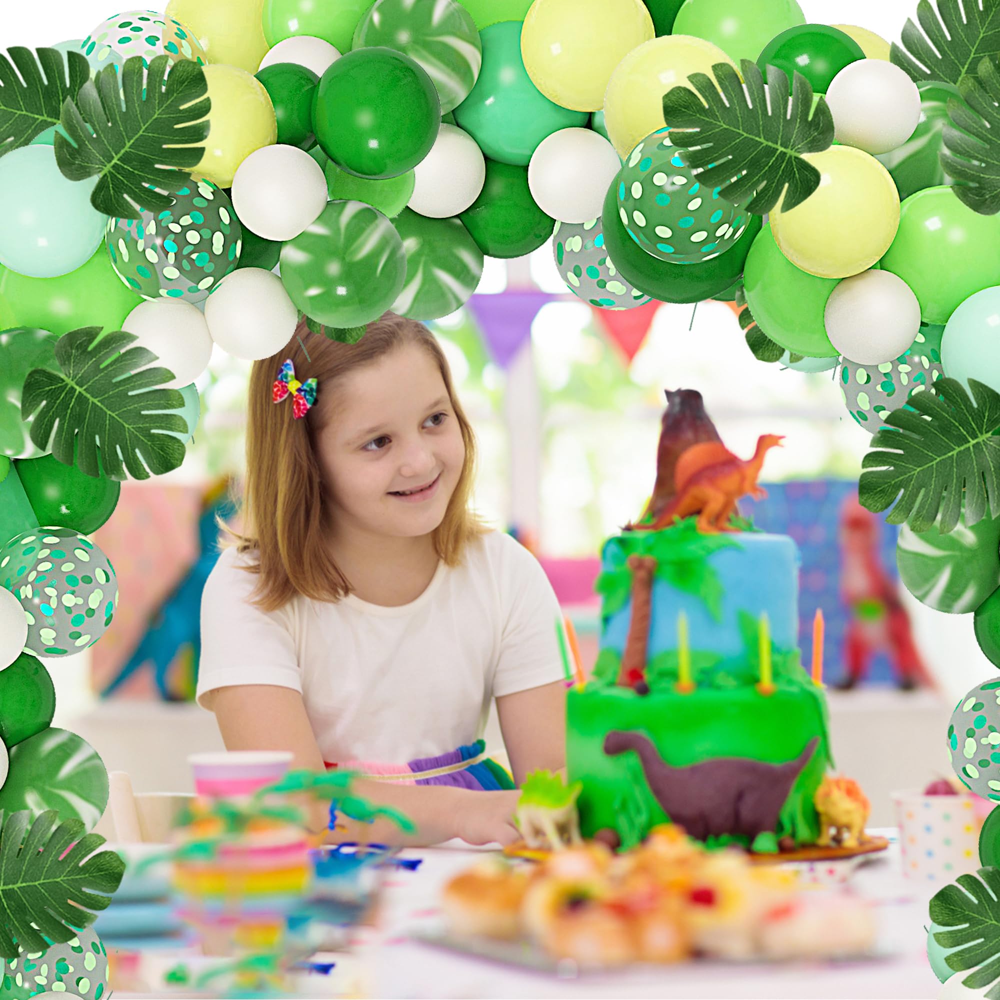 Ouddy Party dinosaur party decoration kit box shows the complete set