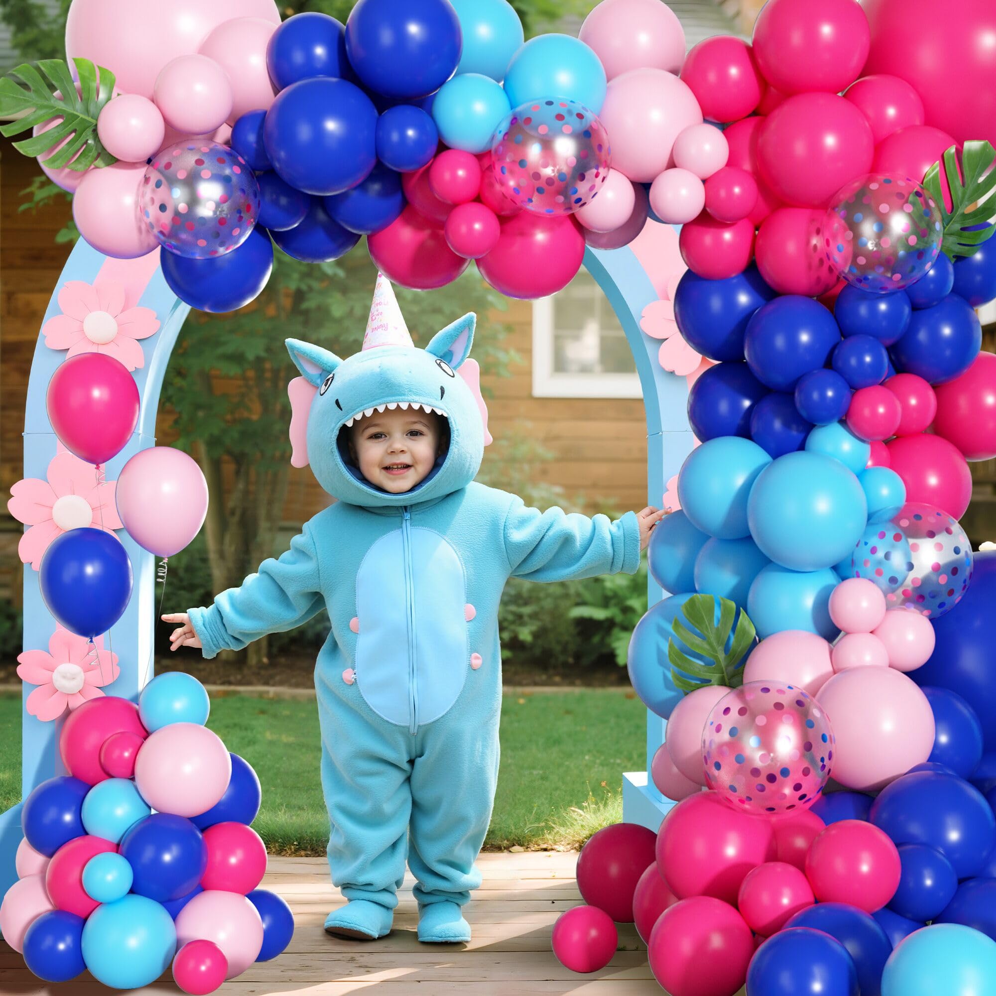 Ouddy Party 5-inch balloons add tiny color pops for accents.