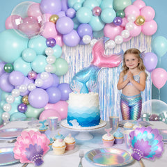 Ouddy Party mermaid tail foil balloon stands out as centerpiece