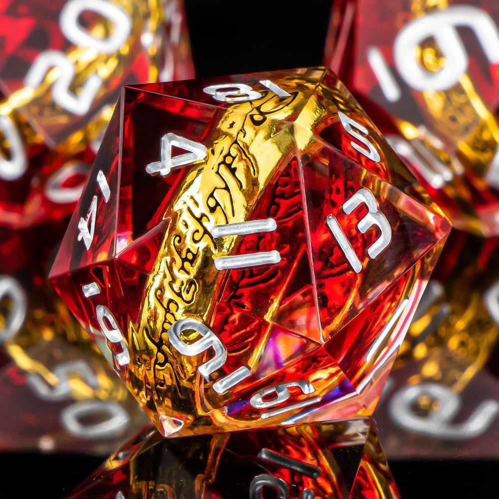 OUKELANWO ring edge DND dice set emphasizes sharp edges and precise readability.