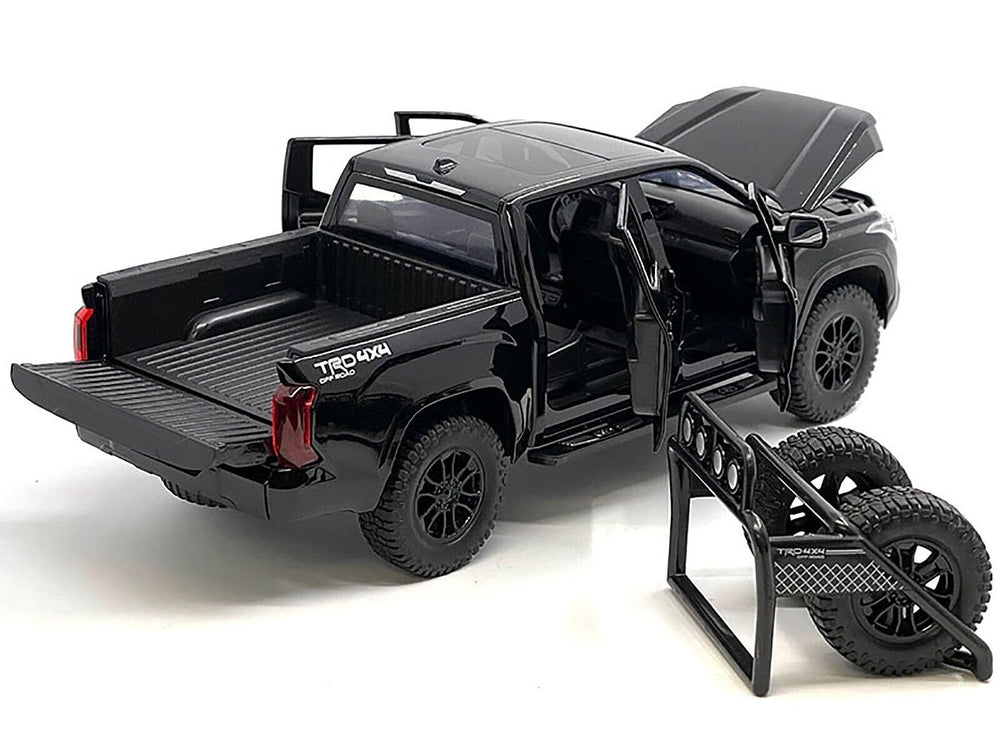 OUNAN diecast Tundra TRD shows sunroof detail for realistic collection display.