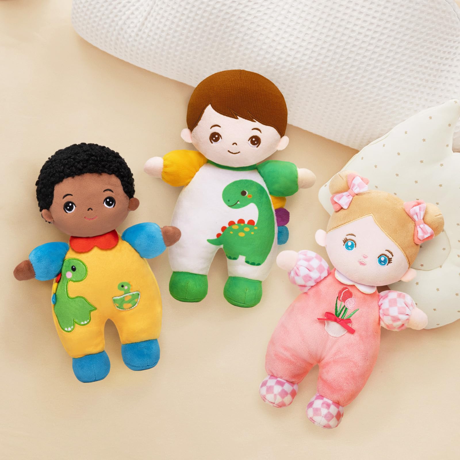 OUOZZZ care ready doll demonstrates easy washing and care friendly fabric