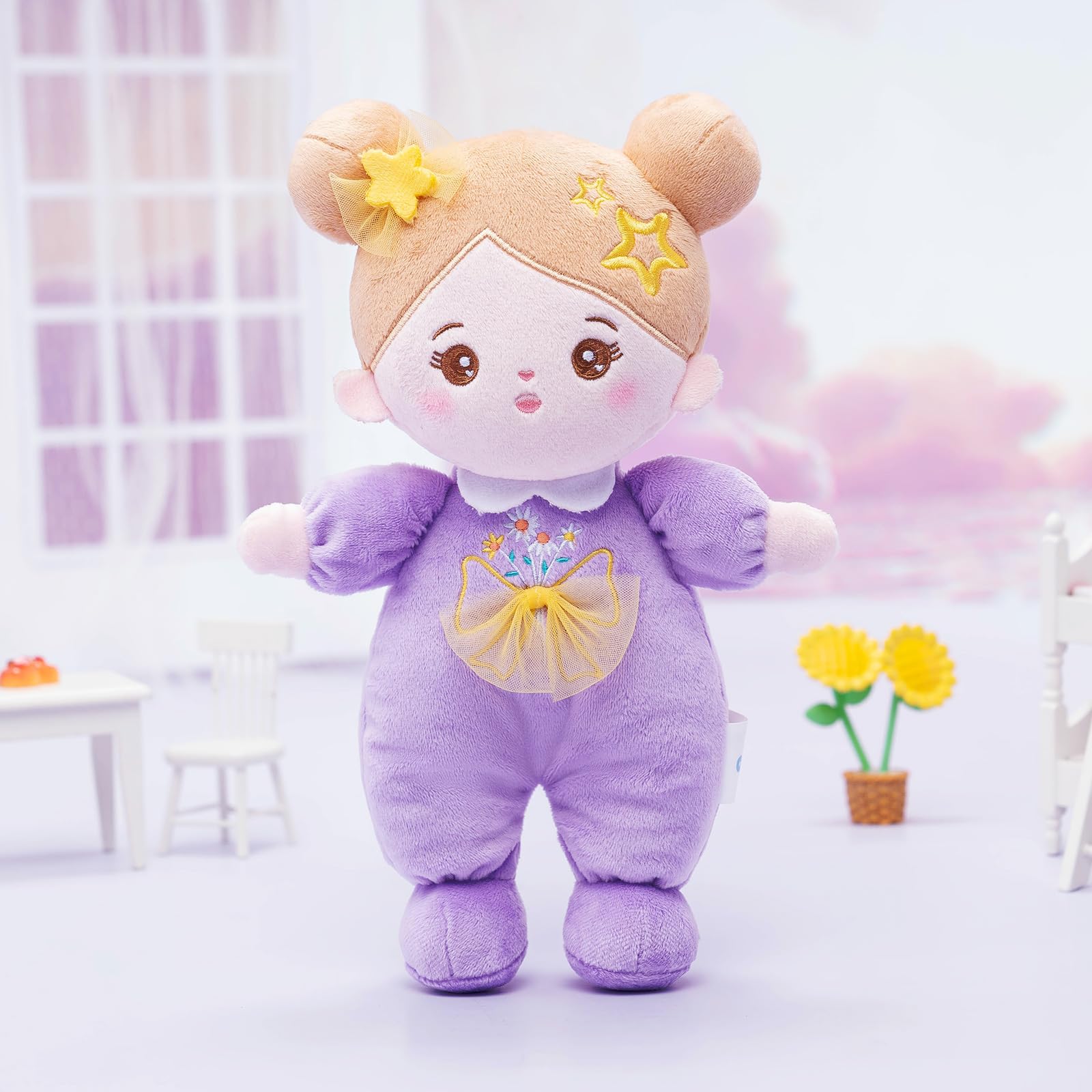 OUOZZZ travel-friendly doll compact size for on-the-go hugs.