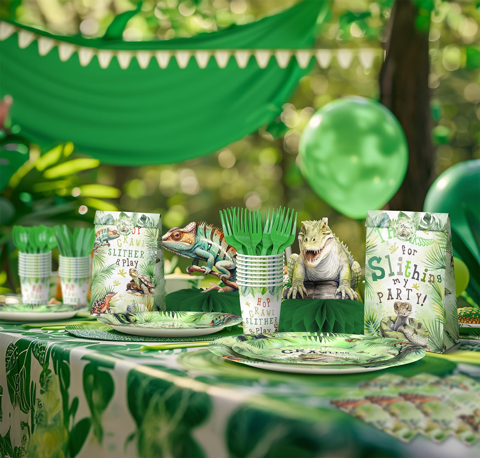 Outego reptile theme table decor display boosts photo-worthy moments.