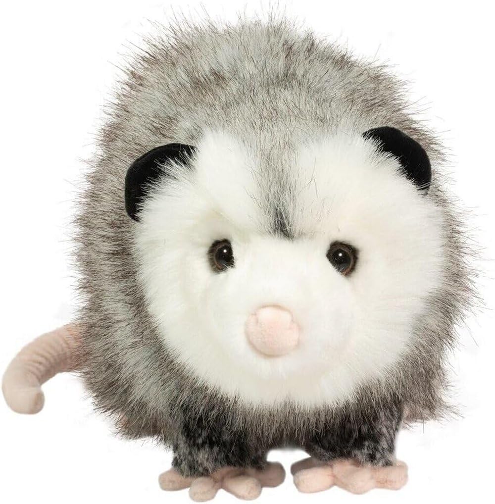 Ozzy DLux 13-inch possum face close-up showing friendly features.