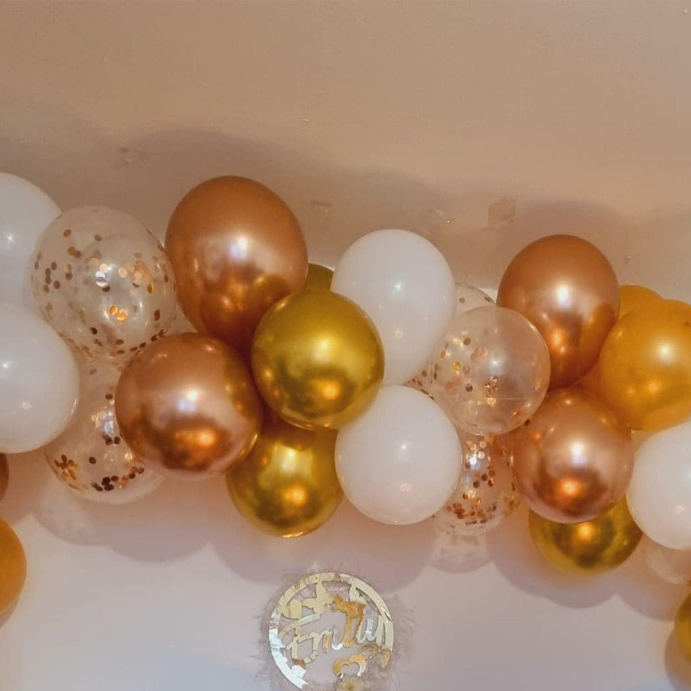 Paready rose gold confetti balloons create festive, eye-catching details