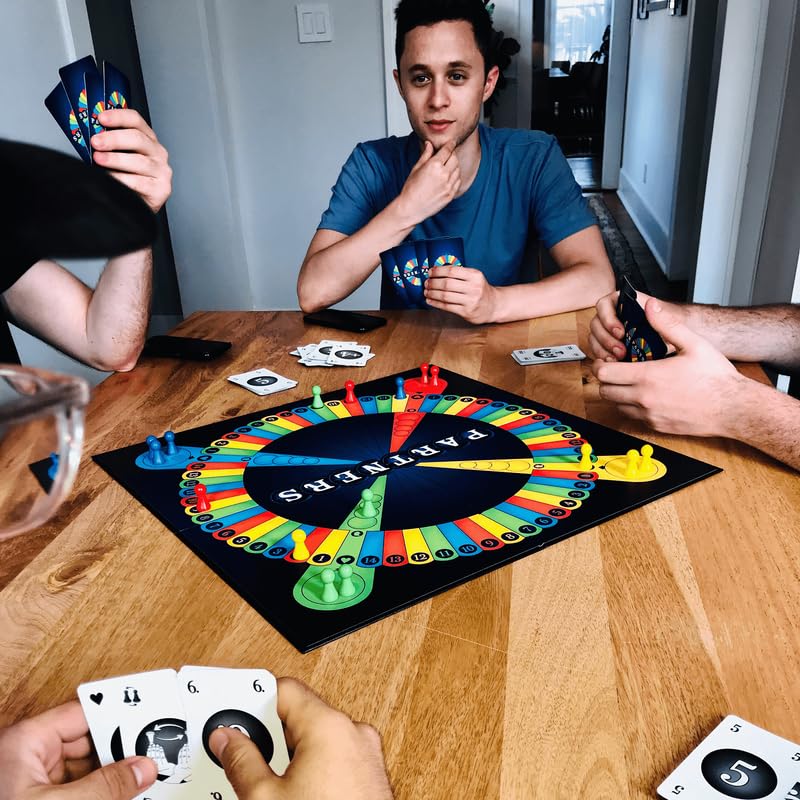 PARTNERS card swap mechanic encouraging teamwork during rounds