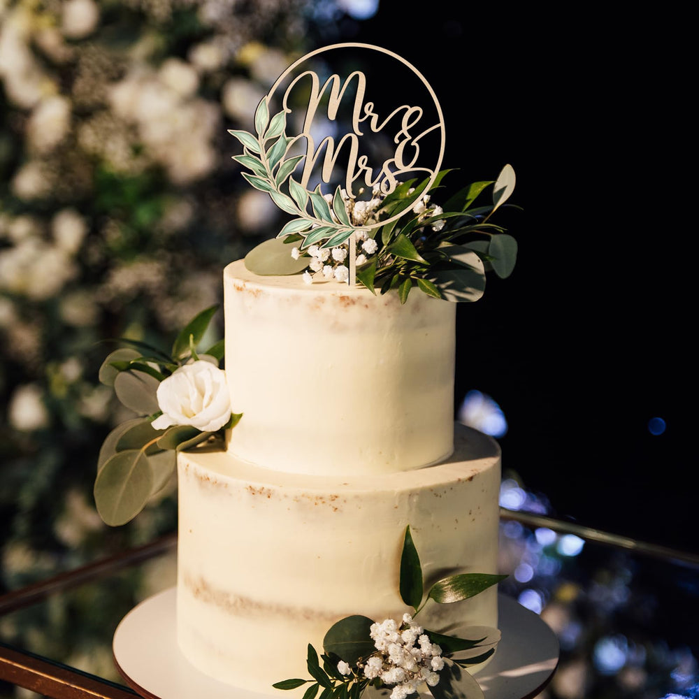 Party to Be Mr & Mrs Greeny cake topper side view highlighting elegant silhouette.