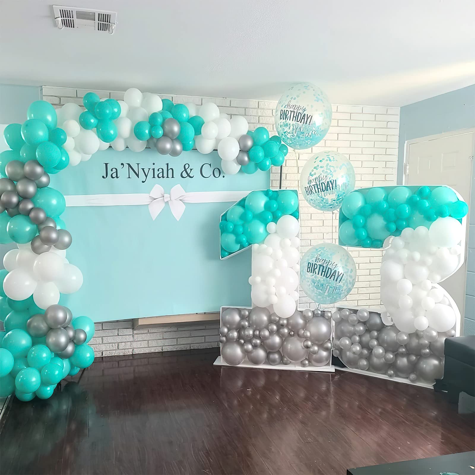 PartyWoo teal balloons closeup for elegant wedding or baby shower accents