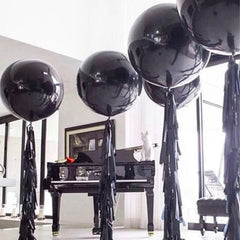 PartyWoo decorative kit simplifies arches, garlands, centerpieces for photos
