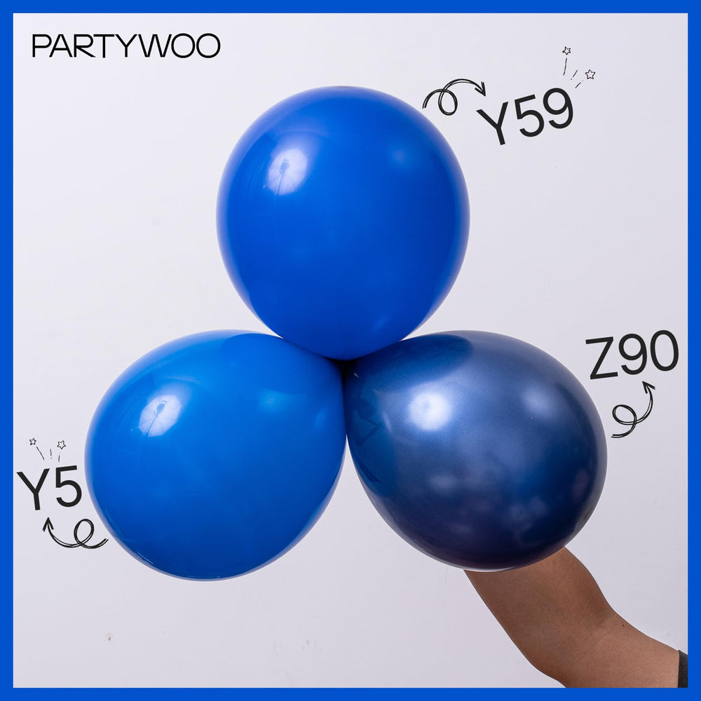 PartyWoo arch-kit setup featuring royal blue balloons for easy display.