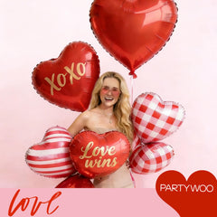 PartyWoo marble checkered 18in heart balloon adds stylish texture to decor
