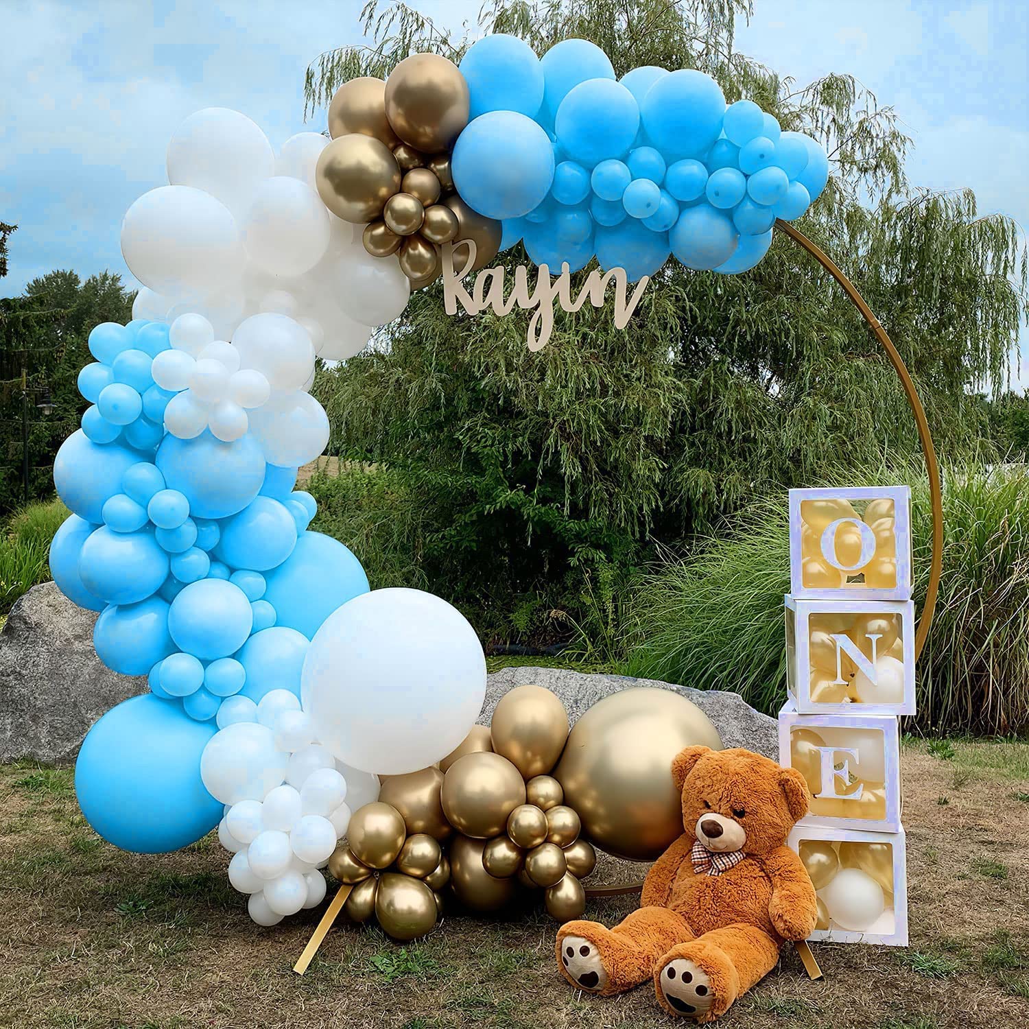 PATYDECRO party backdrop in blue white gold for photo ops