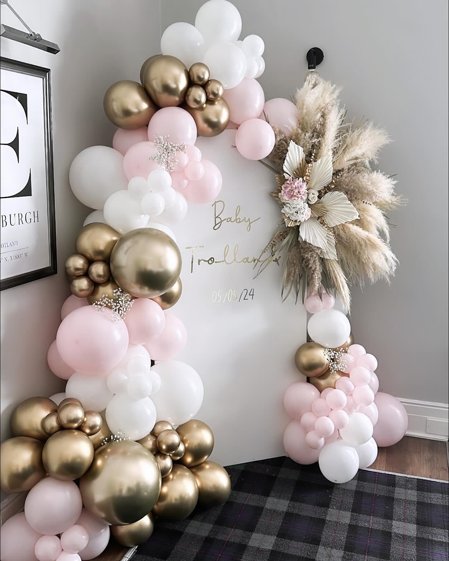 PATYDECRO gold confetti balloons sparkle in photos
