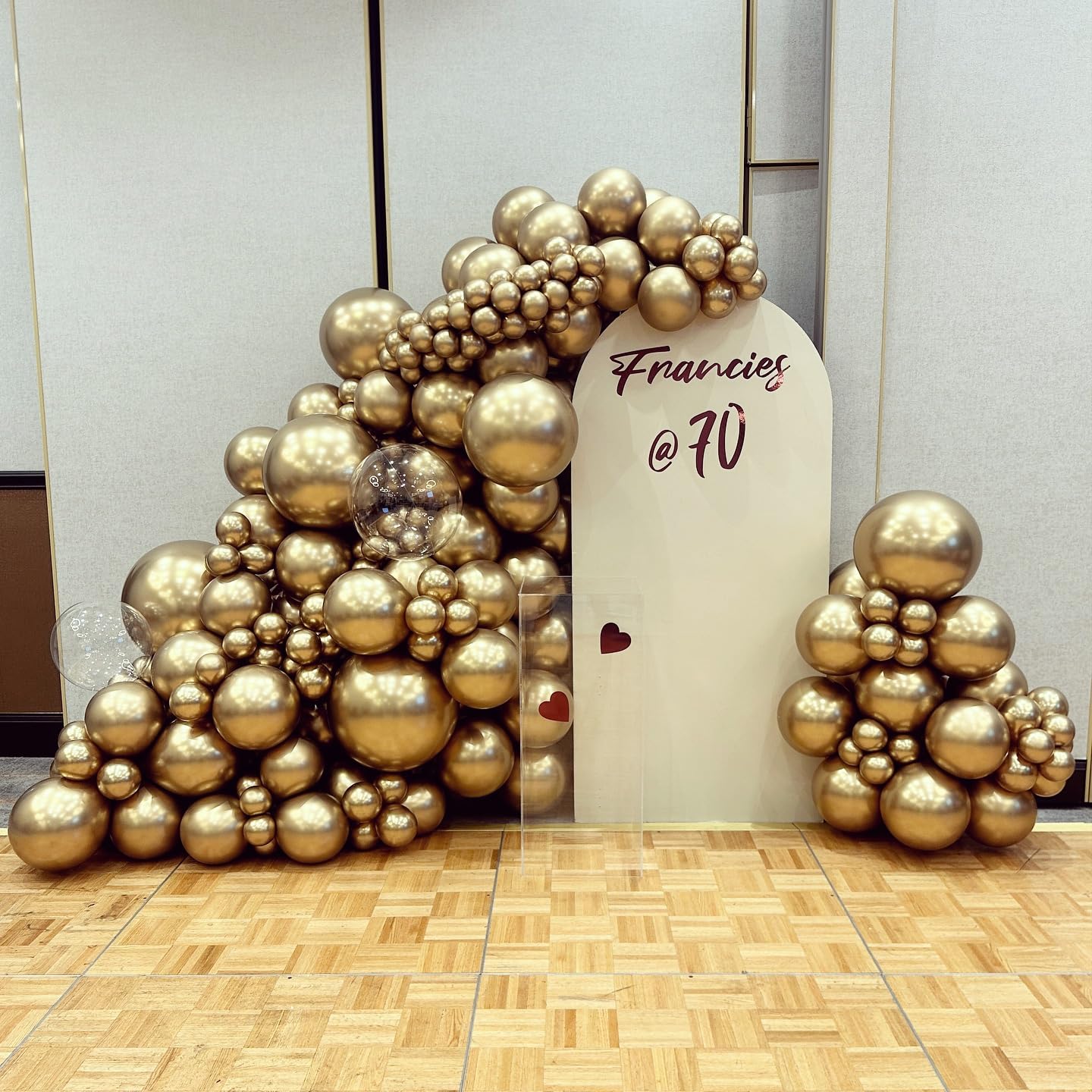 PATYDECRO gold balloons made from durable latex, safe for kids’ parties.