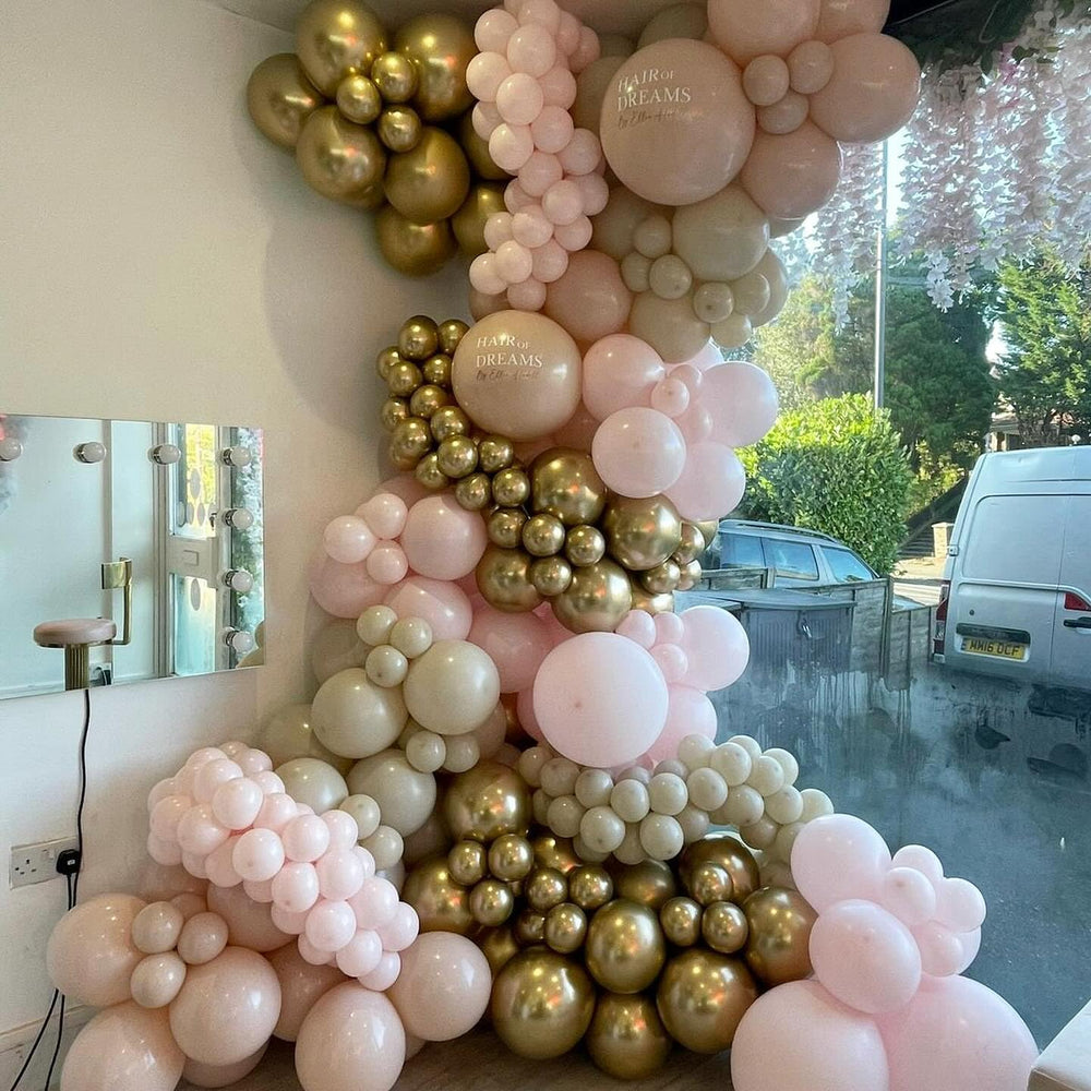 PATYDECRO complete party kit ideal for birthdays and baby showers