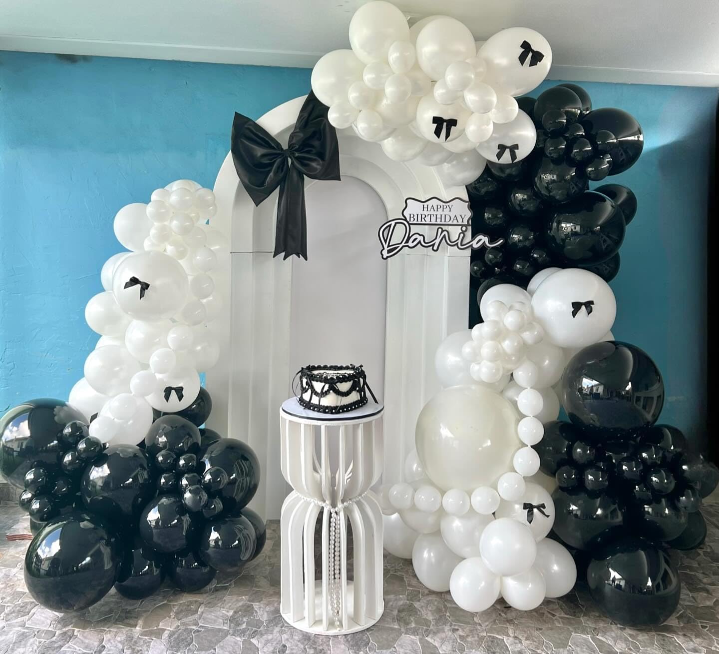 PATYDECRO 33-foot ribbon included for easy balloon styling.