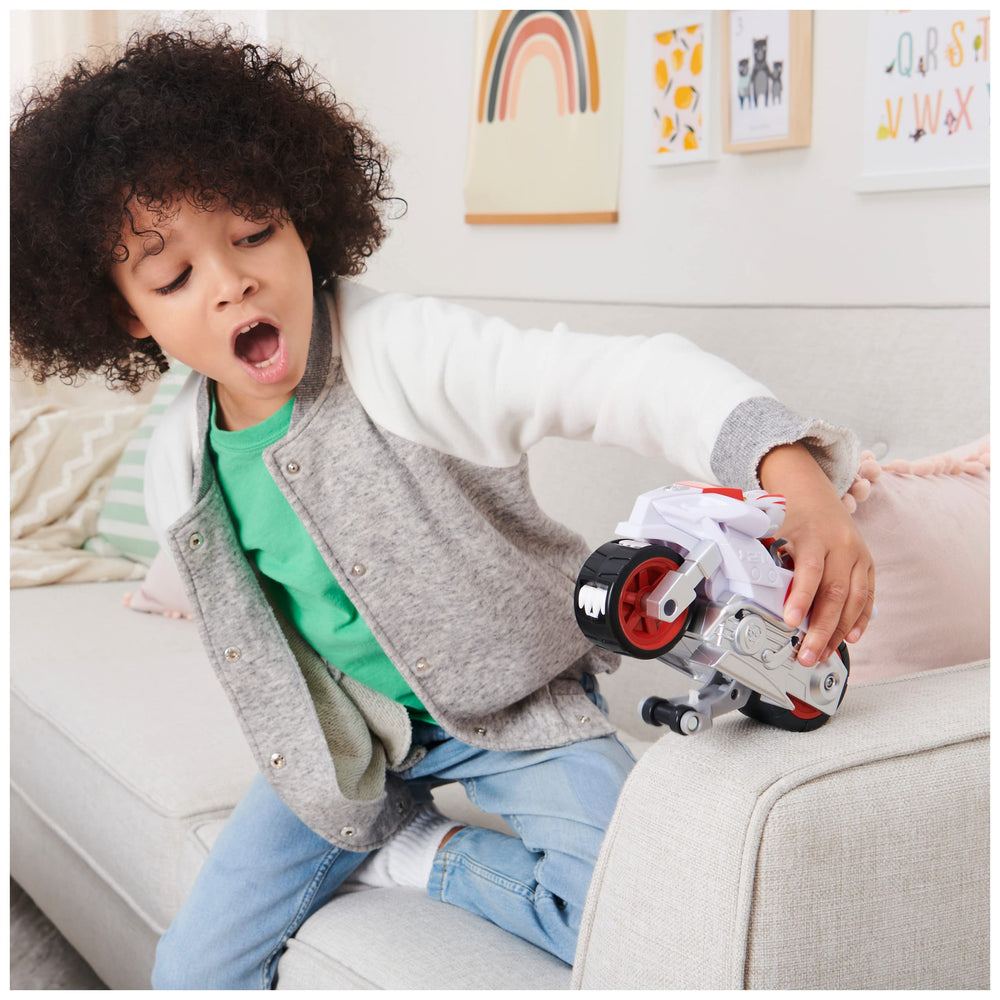 Deluxe vehicle with wheelie action ready for high-speed pretend missions