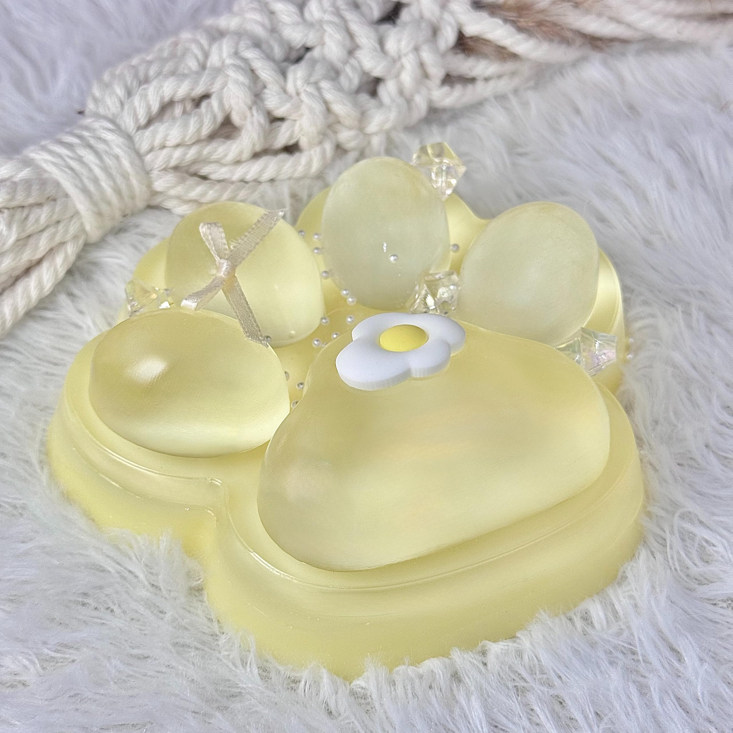 Pawfect Tail Big Taba Paw decorative accents add sparkle and kawaii charm