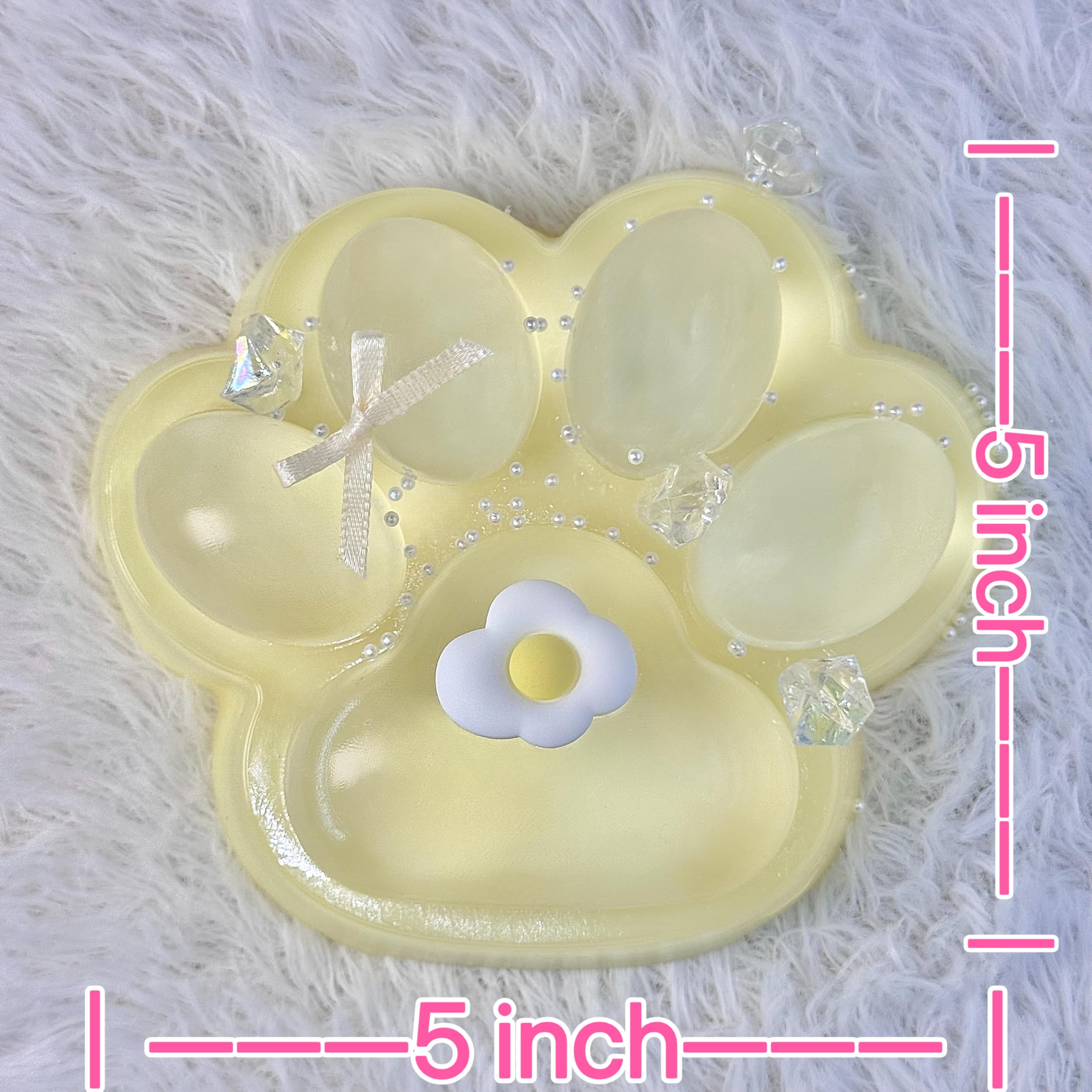 Pawfect Tail Big Taba Paw ultra-soft sticky texture supports focused fidgeting