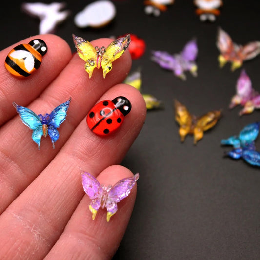 Peachcor butterflies: bright resin accents for dollhouses and terrariums