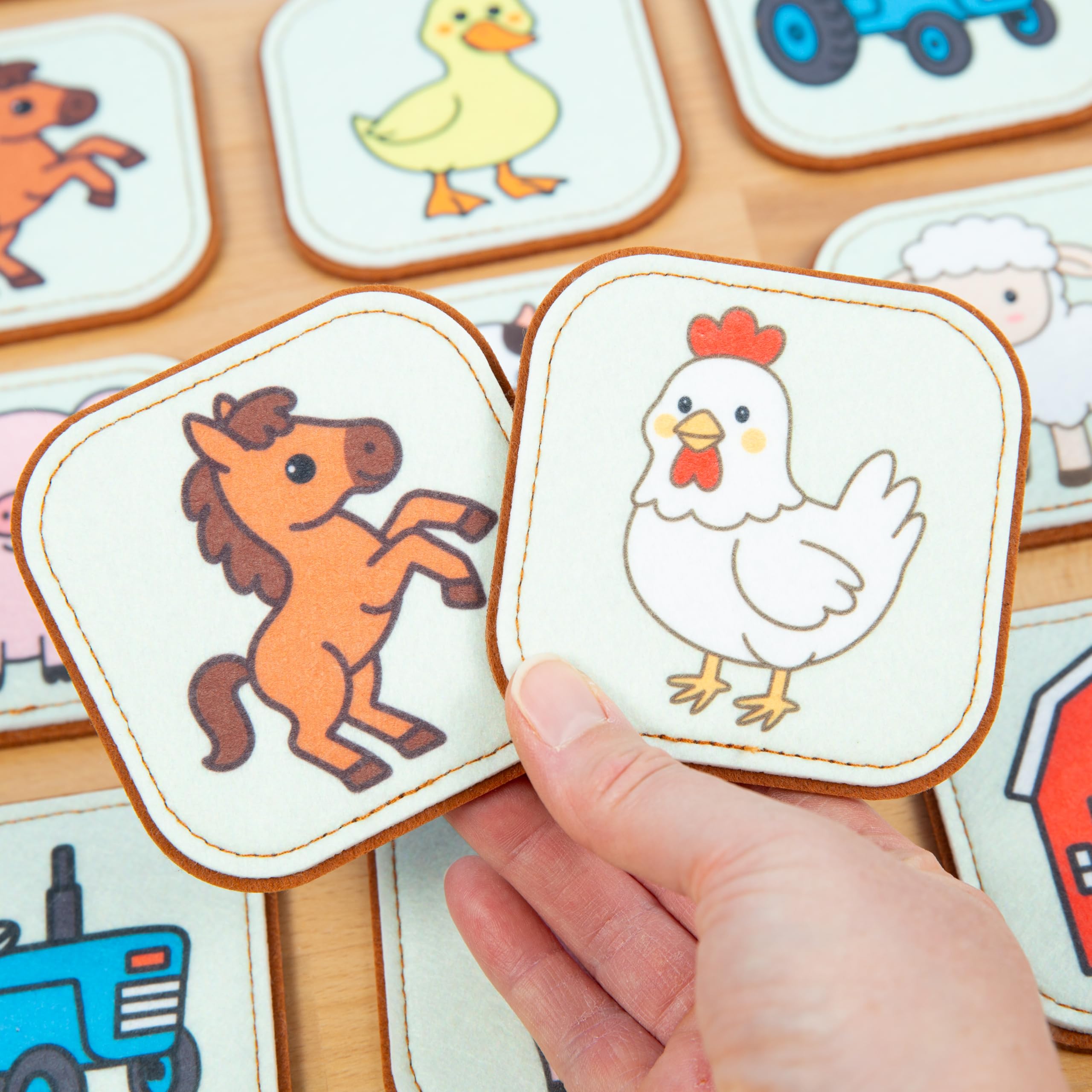Peapod Play barn scene card adds storytelling context.