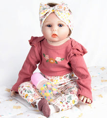Pedolltree Reborn 22in pants provide durable layering for dolls.