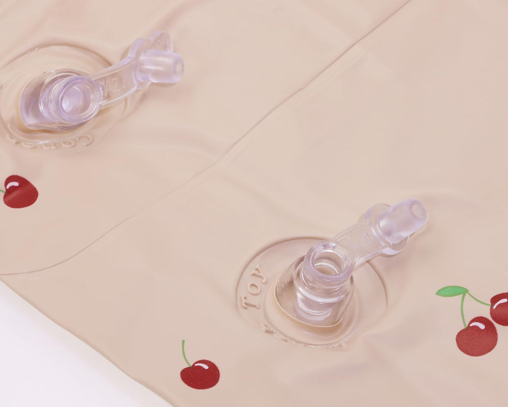 Arm floats measure 17×18×12 cm when inflated, supporting up to 80 kg.