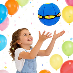 Peocryy magic ball with lights attracting pets during curious play