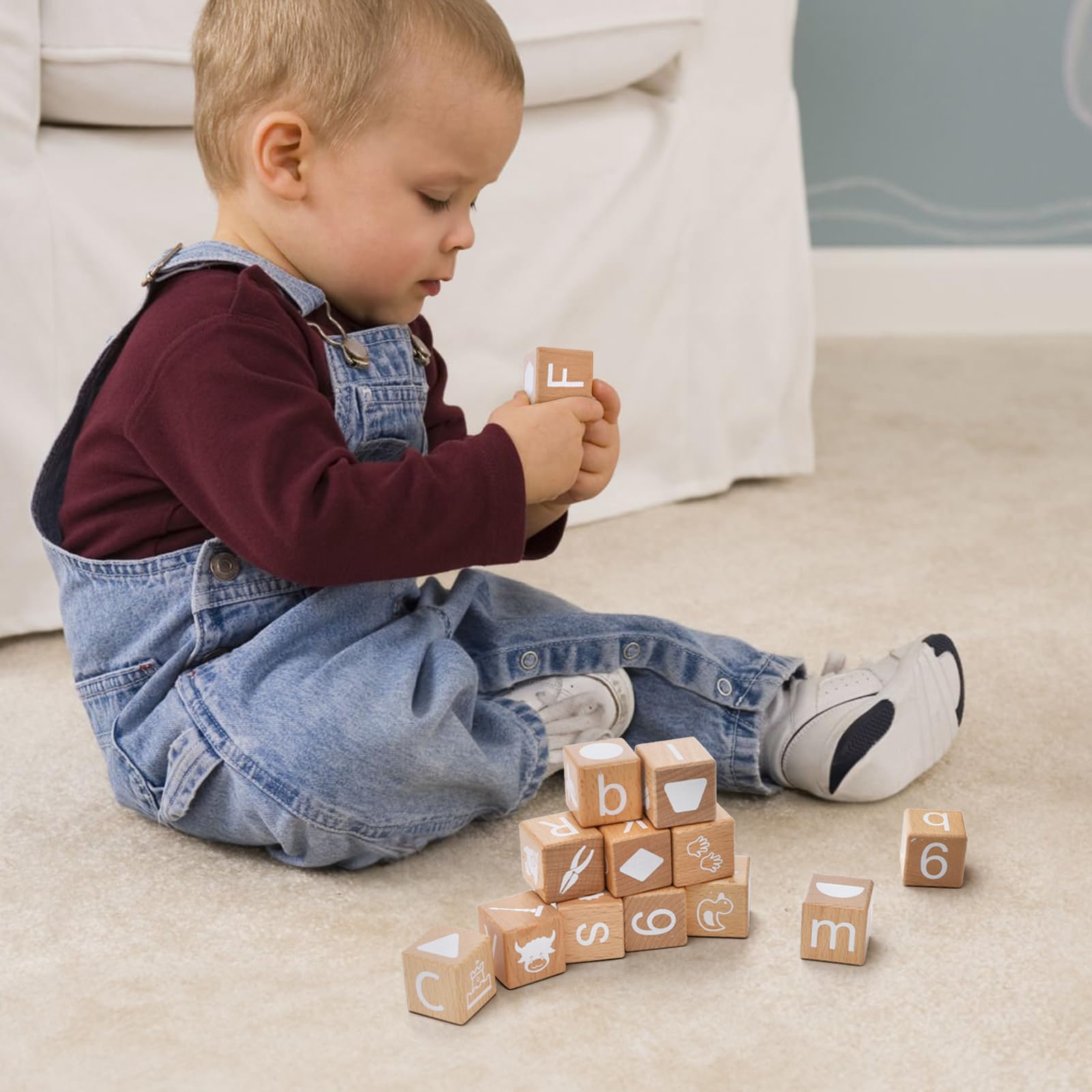 Peohud wooden blocks have rounded edges for safer, kid-friendly play.