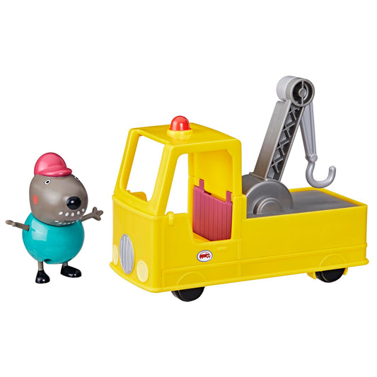 Peppa Pig Granddad Dog tow truck front view for imaginative play sessions