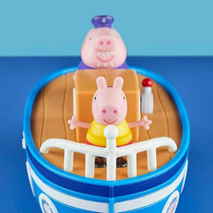 Interior cabin with bunks in the Grandpa Pig’s Cabin Boat for cozy pretend naps