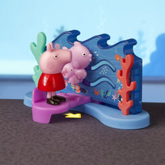 Peppa Pig photo cutouts for fun pretend family photos.