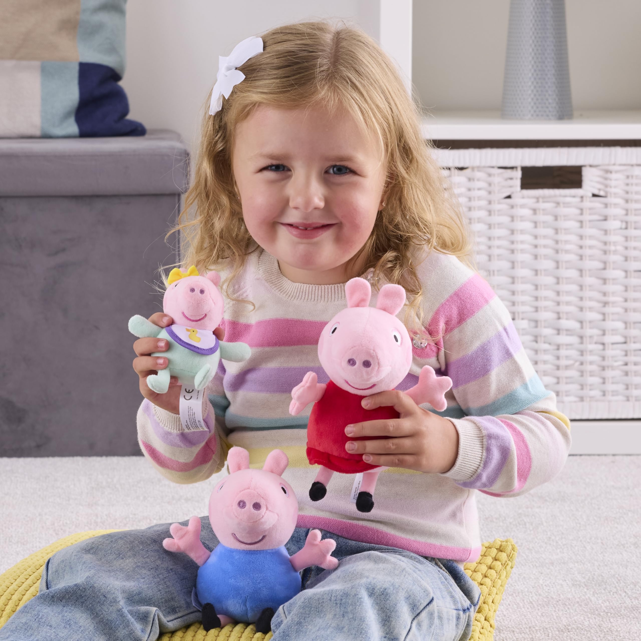 Gift ready Peppa Pig plush set in charming packaging.