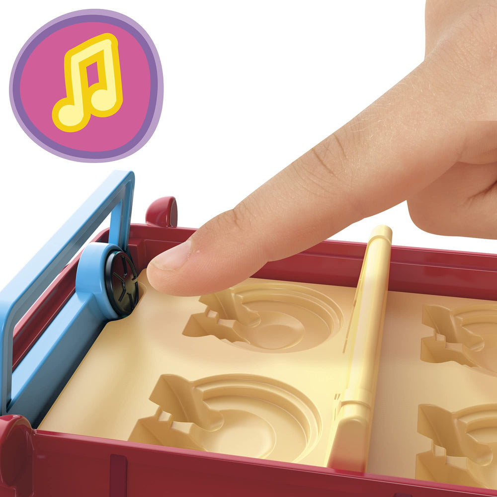 Sustainable packaging for Peppa Pig toy, recyclable and easy to open