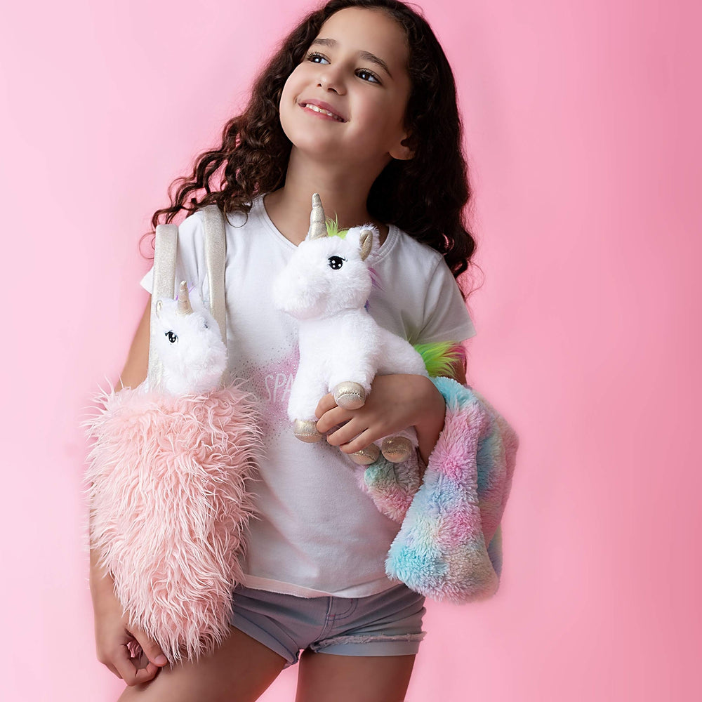 Perfectto Design baby unicorn blanket provides soft warmth for naps
