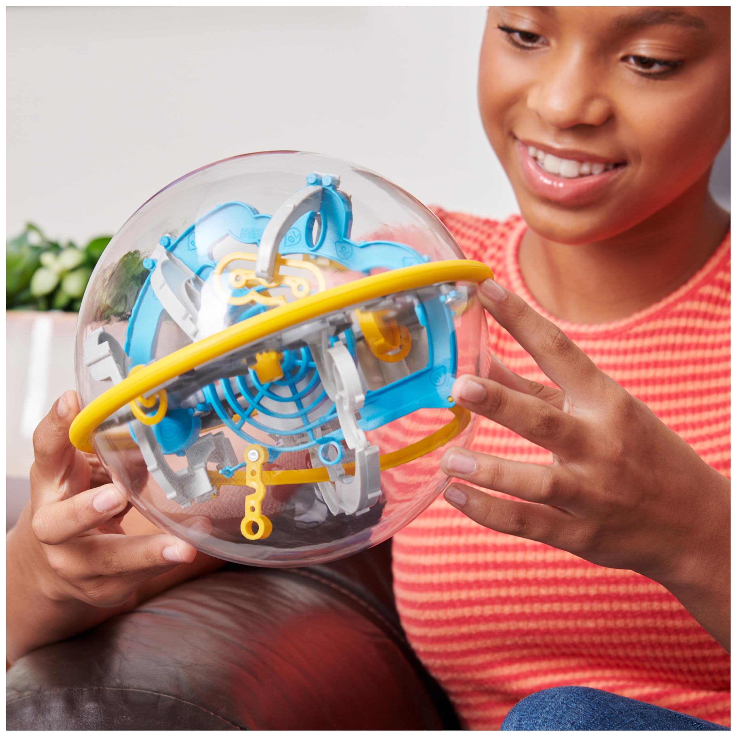 Perplexus Beast bend-and-turn action invites fast problem solving