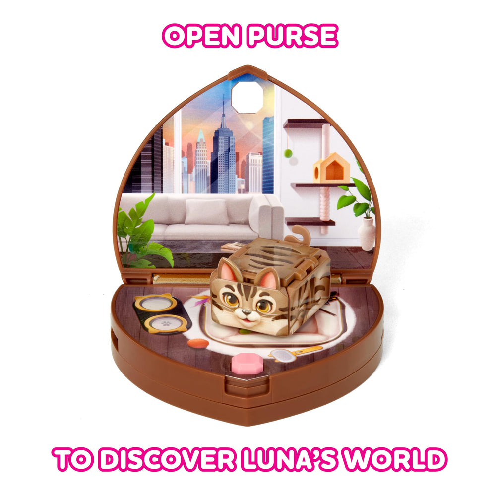 Pets 2 Love Luna carrier with leash ready for attachment